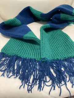 青と緑のニットマフラー フリンジ付き
