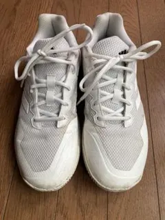 adidas テニスシューズ ゲームコート2 サイズ27.5cm 中古のサムネイル