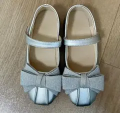 シルバーリボン付きフォーマルシューズ　22cm相当