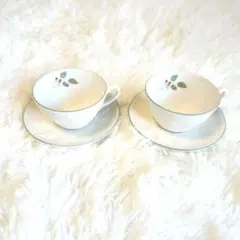 ウェッジウッド フェスティビティ ラズベリー カップ＆ソーサー 2客セット