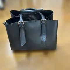 黒い合成皮革ハンドバッグ