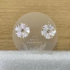 no.1 セール中！ハンドメイドピアス　桜　ホワイト　クリスタル