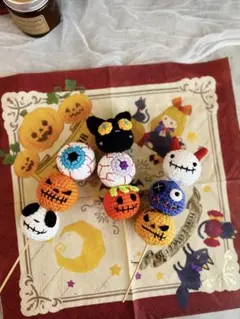 ハロウィン　串団子　目玉　黒猫　カボチャ　ゾンビ　編みぐるみ　飾り　撮影小物置物