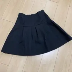 美品☆ スピックアンドスパン　 スカート　膝丈　ふんわり♡フレア　黒　38のサムネイル