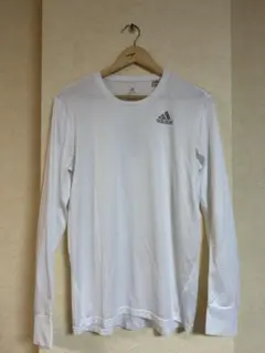 adidas ホワイト 長袖Tシャツ