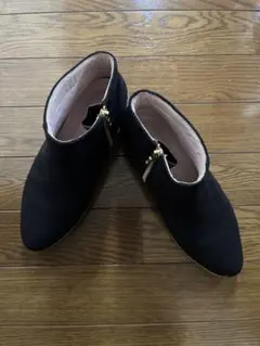 ブラックスエードショートブーツ