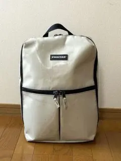 FREITAG フライターグ　バックパック　リュック　ホワイト系のサムネイル