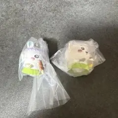 映画ちいかわ たべものいっぱいマスコット　モモンガ　ちいかわ　2種セット