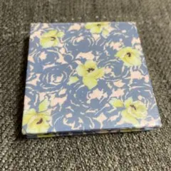 PAUL & JOE 花柄パウダーチークケースのサムネイル