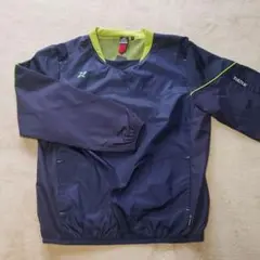 ウィンドブレーカー　軽量