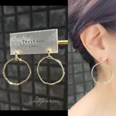 No.431 華奢不規則フープ 大ぶりピアス イヤリング 明るめゴールド