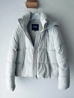 ZARA ホワイト ダウンジャケット