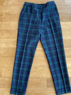 プラステ　タータンチェック、グリーン系クロップドパンツ