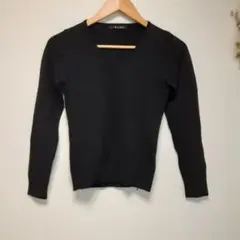INGNI　ブラック　Vネック　ニット　Mサイズ　長袖