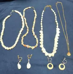 貝殻/サンゴネックレスとイヤリング 6点