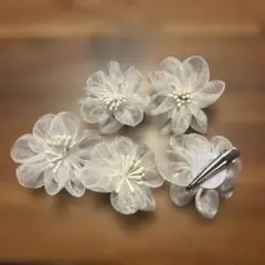 ヘアアクセサリー　フラワーのサムネイル