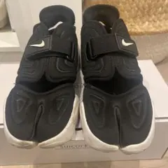 Nike スポーツサンダル ブラック　アクアリフト