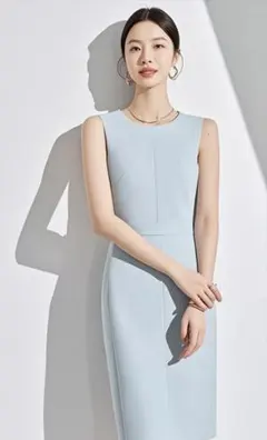 ノースリーブひざ丈ワンピース ライトブルー