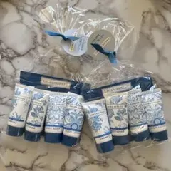 LAURA ASHLEY ローラアシュレイ アメニティ4点セット×2つ！！