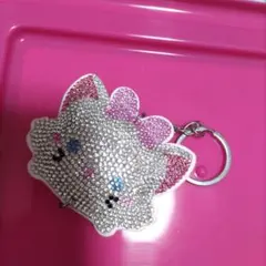 ディズニー キラキラ猫キーホルダー