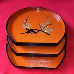 （美品）半月盆 菓子受け・酒器置き・コースター 梅の和柄 ３枚セット