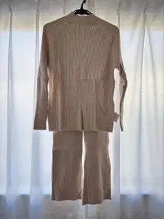 リブ編みニット　セットアップ