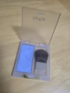 excel パウダーチーク青色チーク シームレスブラッシュ／シーショア