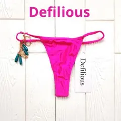 Defilious ピンク トライアングルTバックビキニ水着のサムネイル