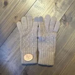 IL BISONTE ベージュ ケーブル編み 手袋 タッチパネル対応