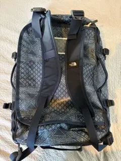 The North Face 幾何学模様 ダッフル ！ドラムバッグ S 44L