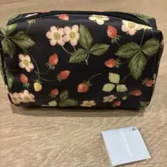 WEDGWOOD いちごプリントポーチ