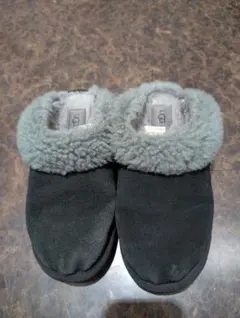 アグ　UGG　スリッポン　38