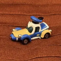 【ディズニー】ドナルド　トミカ　ドナルドのレーシングカー