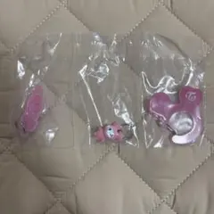 TWICE LOVELYS アクリルカラビナフロッキーマスコット モモ