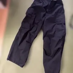 ジーユー　GU スーパーワイドカーゴパンツ　Mサイズ　ブラック