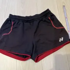 YONEX ショートパンツ Mサイズ ブラック/レッド