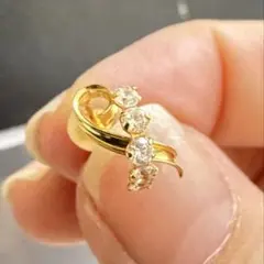 K18 ゴールドダイヤモンドピアス 5ストーンクロス 18K18金 キャッチ付 