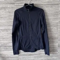 スポーツウエアフロントジップジャケット S 美品 ブラック ナイロンジャケット