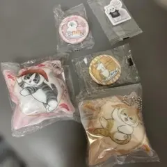 mofusand×くら寿司　ビッくらポン　クッションチャーム　缶バッジ　等