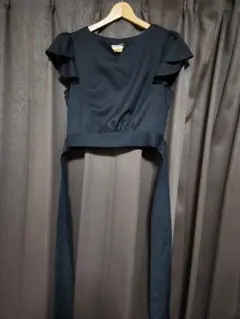 tocco closet ブラック フリル袖 ショート丈ブラウスのサムネイル