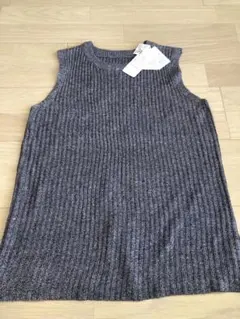 ノースリーブニット