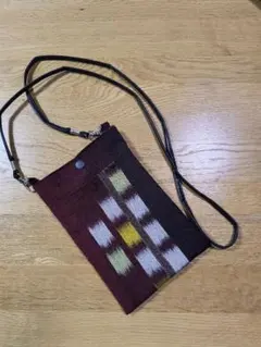 ハンドメイド★スマホショルダーバッグ 赤紫色