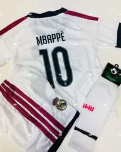 150cmレアル・マドリード エムバペ 子供サッカーユニフォーム 三点セット