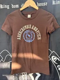 新品　Abercrombie&Fitch アバクロ Tシャツ 管理番号[127]
