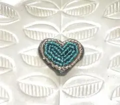 ビーズブローチ ブローチ