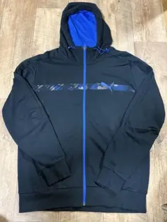 PUMAジップアップ ブラック パーカー