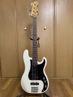 Squier Precision Bass 本体 ソフトケース ストラップ付 - メルカリ