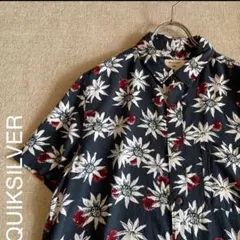 クイックシルバー　アロハシャツ　花柄　美品　メンズSサイズ　男性用　半袖シャツのサムネイル