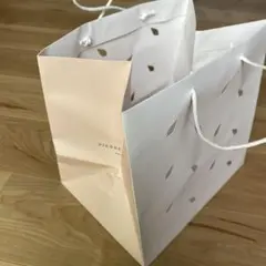 ピエールエルメ　ショッパーのサムネイル