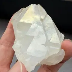 【美しい黄金・クローライト共生】パキスタン産ゴールデンヒーラー 水晶原石 81g 美しい黄金・クローライト共生】ヒマラヤ産ゴールデンヒーラー 水晶